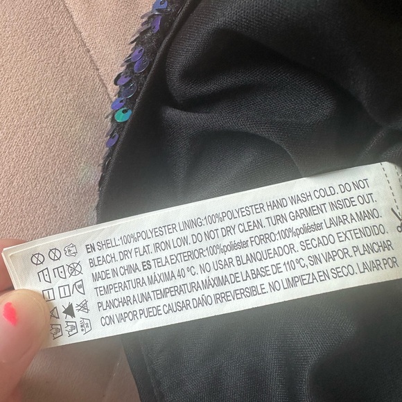 stretchy sequin mini dress in mint condition. - Picture 7 of 17